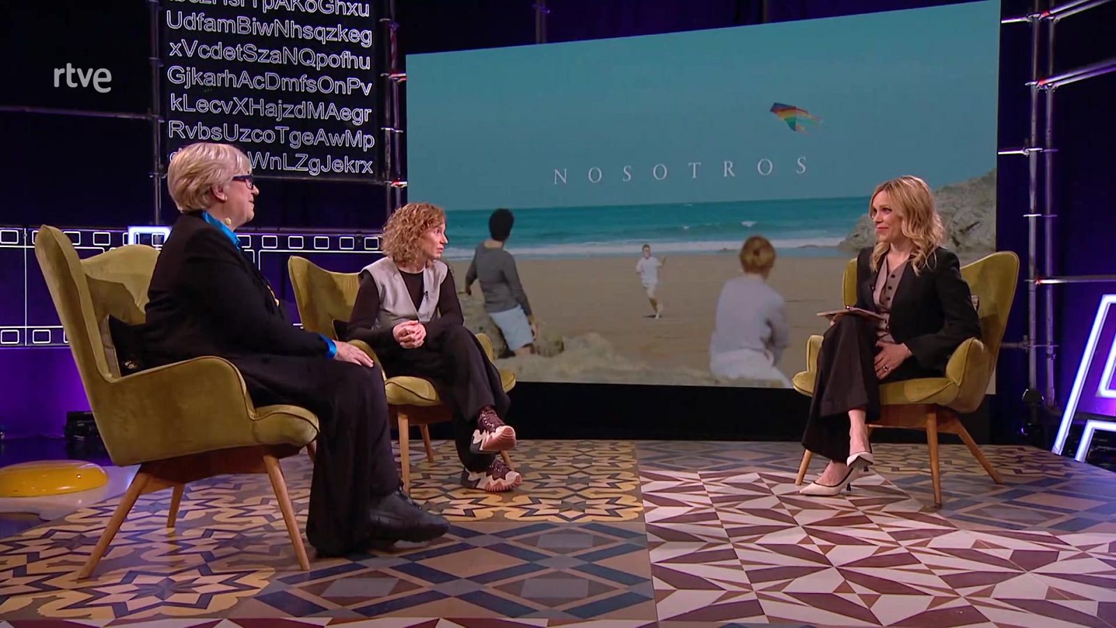 Culturas 2 - Helena Taberna, María Vázquez y Yadam - ver ahora