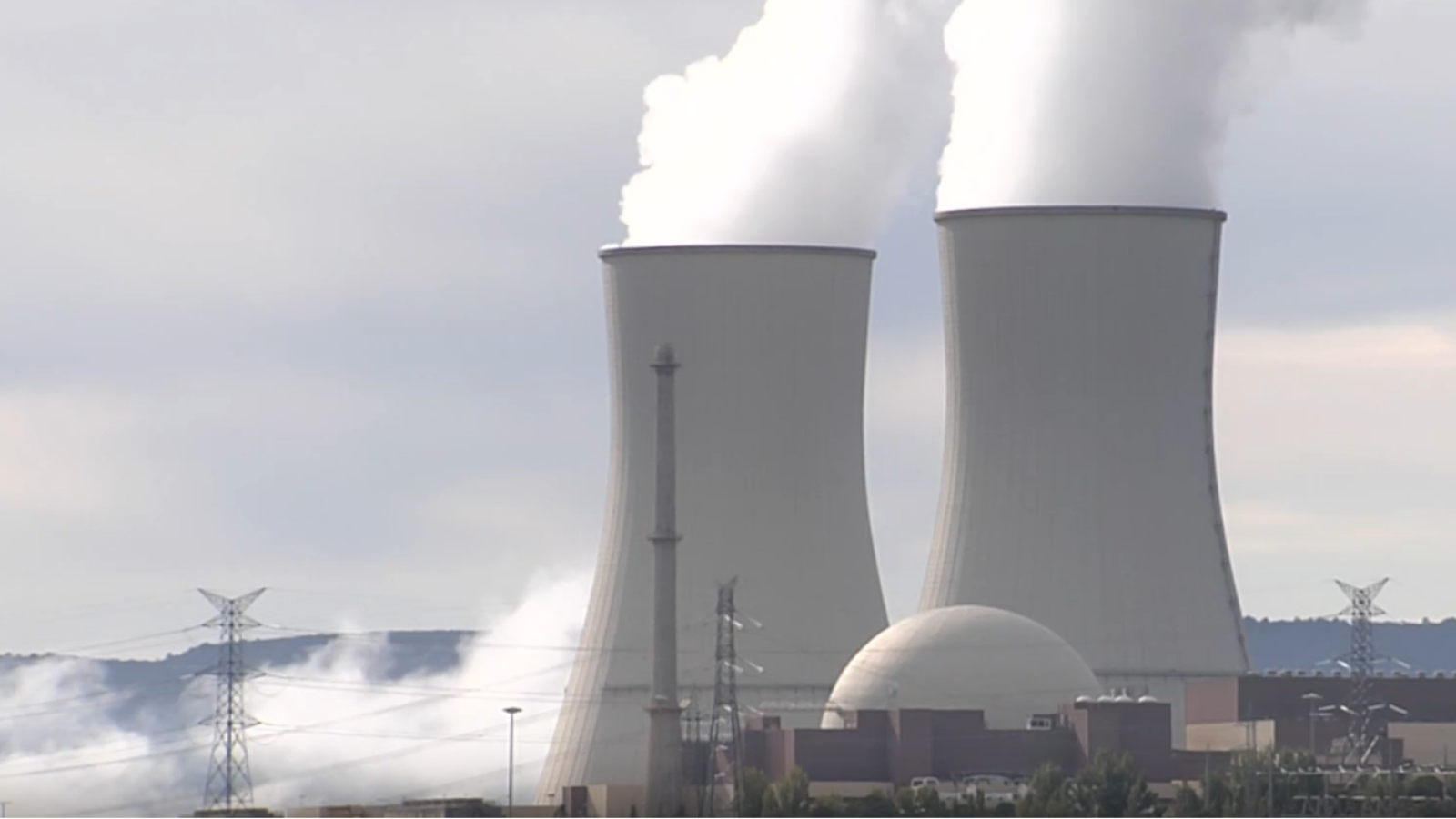 Iberdrola y Endesa piden al Gobierno renegociar el cierre nuclear | Ver