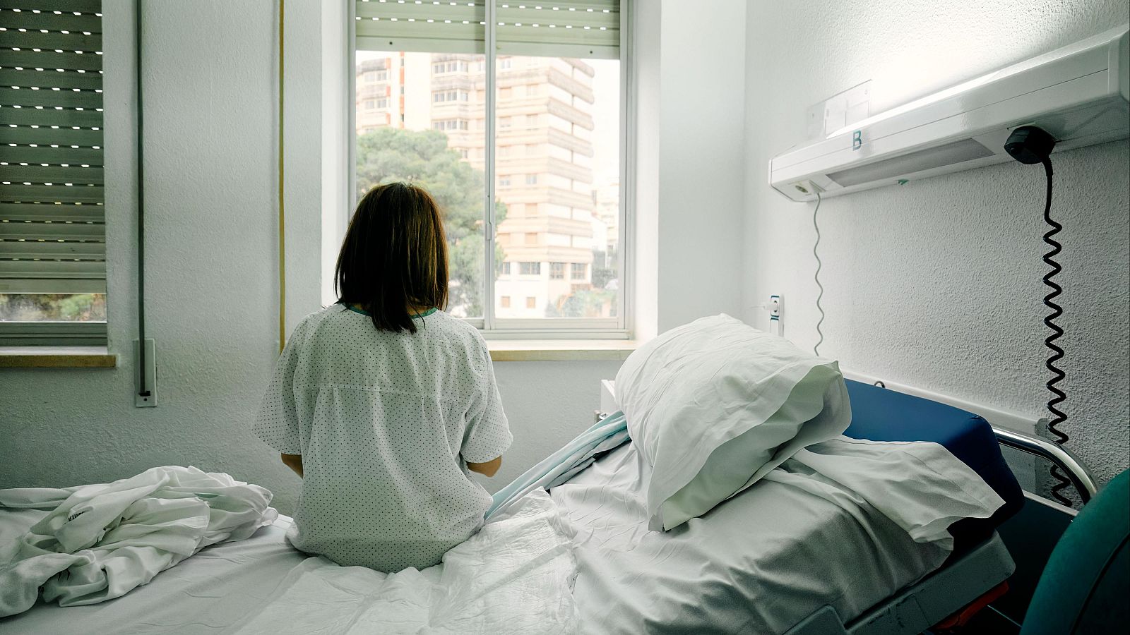 Tres millones de personas conviven con una enfermedad rara en España - Telediario 1 | Ver