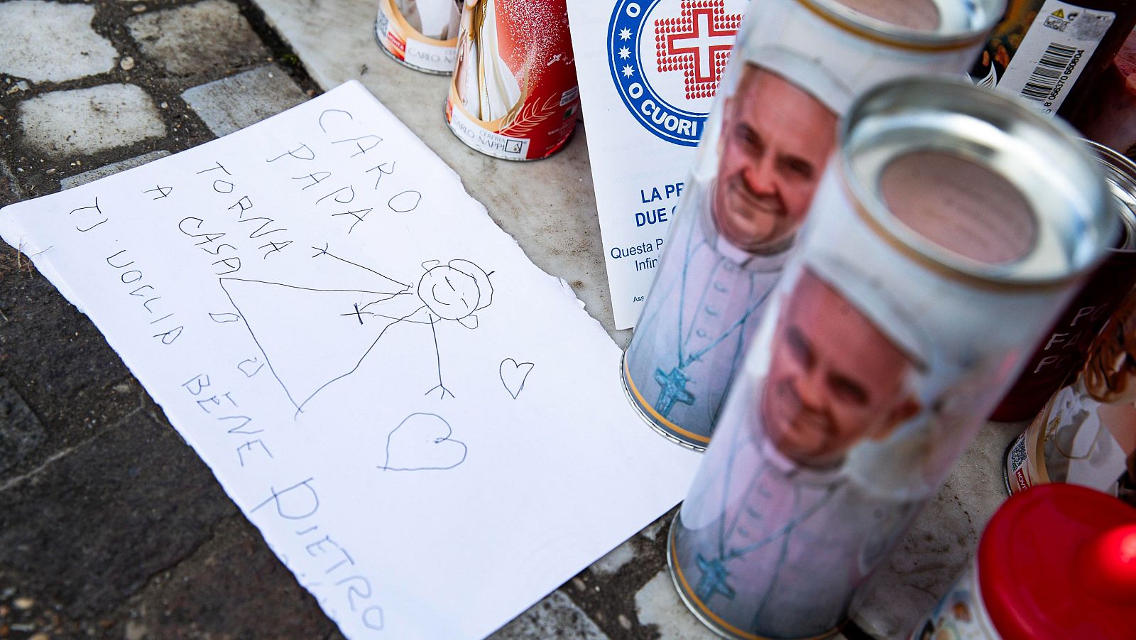 El papa sufre empeoramiento "repentino" del cuadro respiratorio - El mundo en 24 horas | Ver