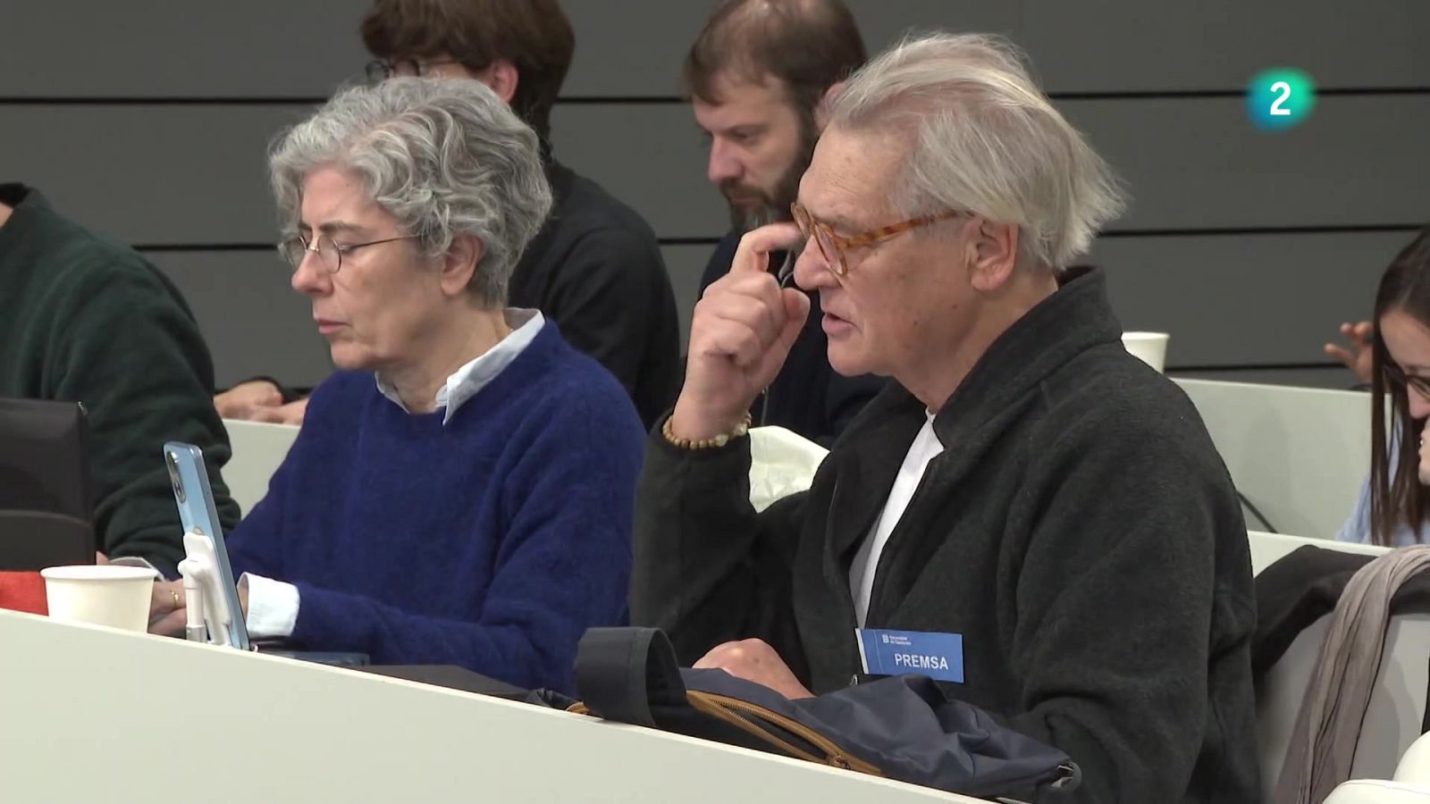 Guillem Carles, único periodista sordo en el Parlament - En lengua de signos | Ver