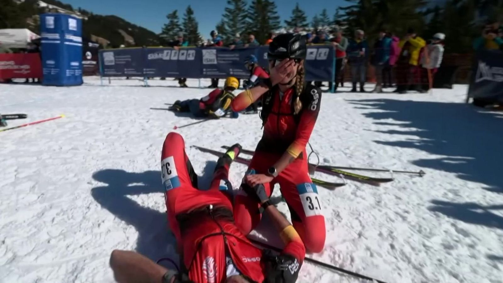 Ana Alonso y Oriol Cardona, plata en relevos mixtos de esquí de montaña - Esquí | Ver