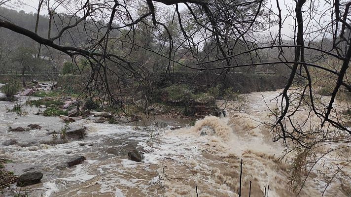 La tarde en 24h - La Aemet activa el aviso rojo por fuertes lluvias en el interior sur de Castellón