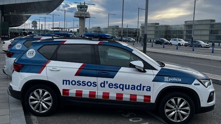 Telediario 1 - Cataluña gestionará la devolución de extranjeros y los Mossos participarán en la seguridad de puertos y aeropuertos