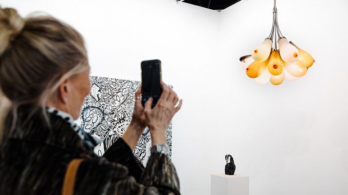 Las artistas reclaman mayor presencia femenina en las ferias de arte