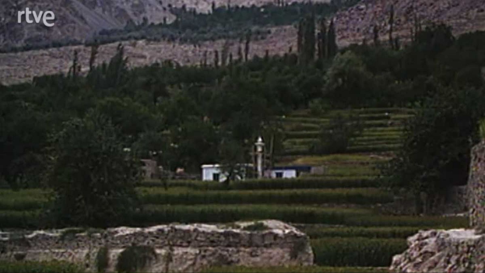 En la misma orilla - Karakorum - En la misma orilla | Ver