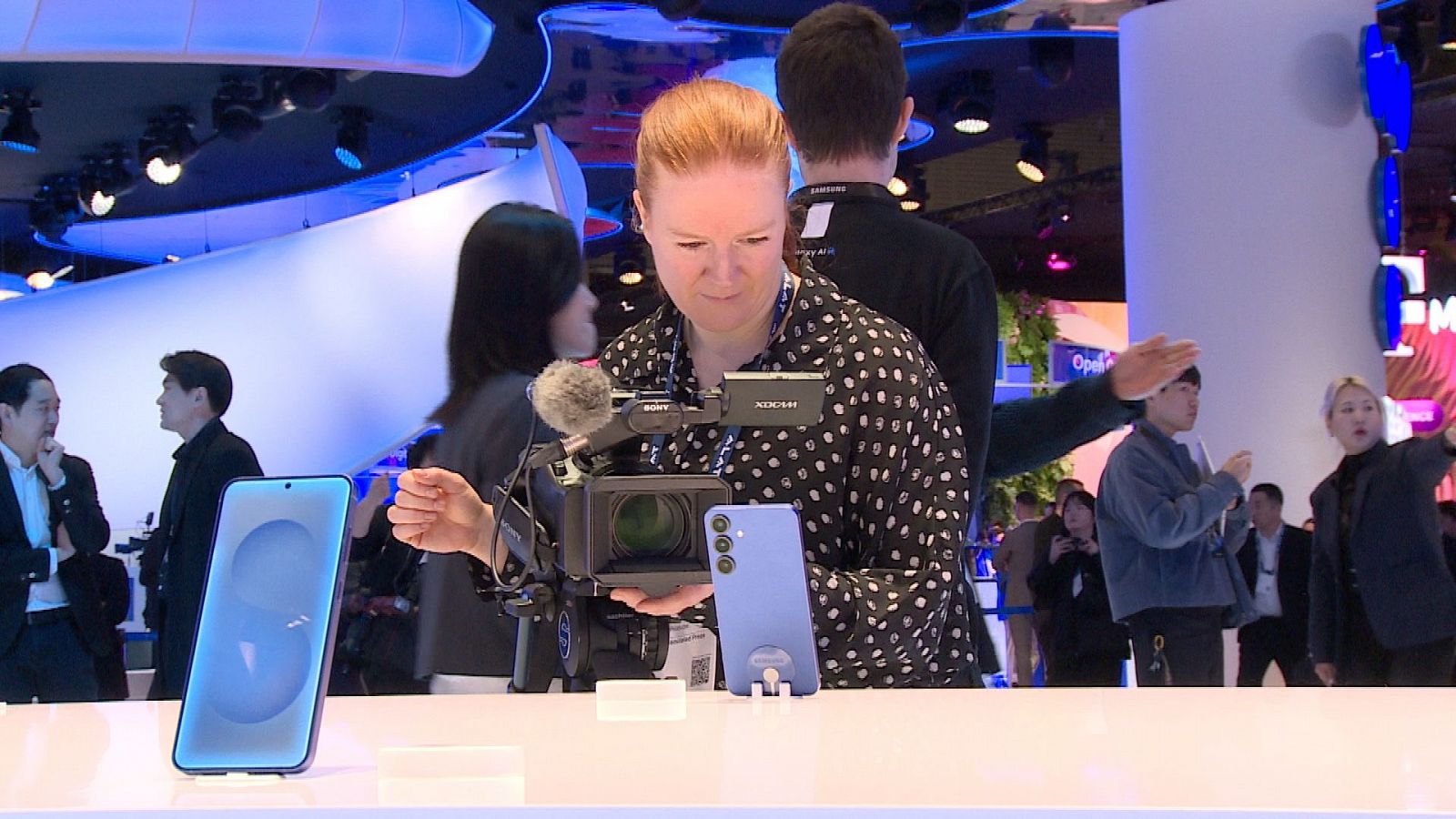 Zoom Net - MWC 2025, Premios Cruz Roja, Martin Brainon, y Mujeres y videojuegos