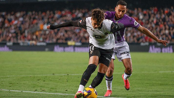 Resúmenes de LaLiga - Valencia CF - Real Valladolid: resumen del partido de la 27ª jornada de Liga | Primera