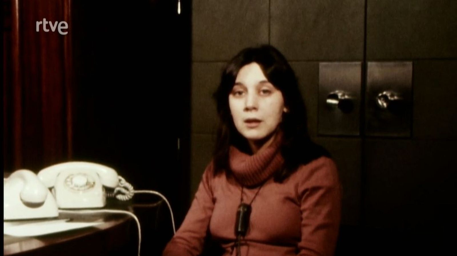 Carme Páez entrevista Josep Maria Figueras - Crònica 2 - arxiu | Veure