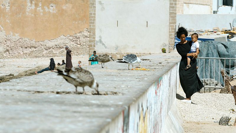 El desafío de ser madre soltera en Marruecos | Ver