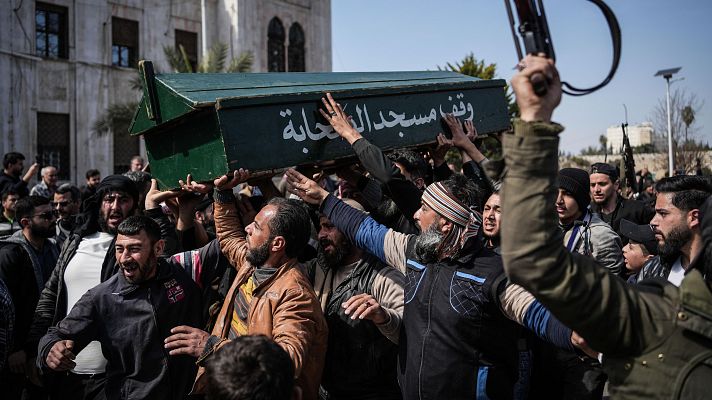 Telediario Fin de Semana - Siria sufre el peor estallido de violencia desde la caída de Al Asad