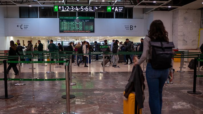 Telediario Fin de Semana - Acuerdo tras una semana de caos ferroviario en Cataluña