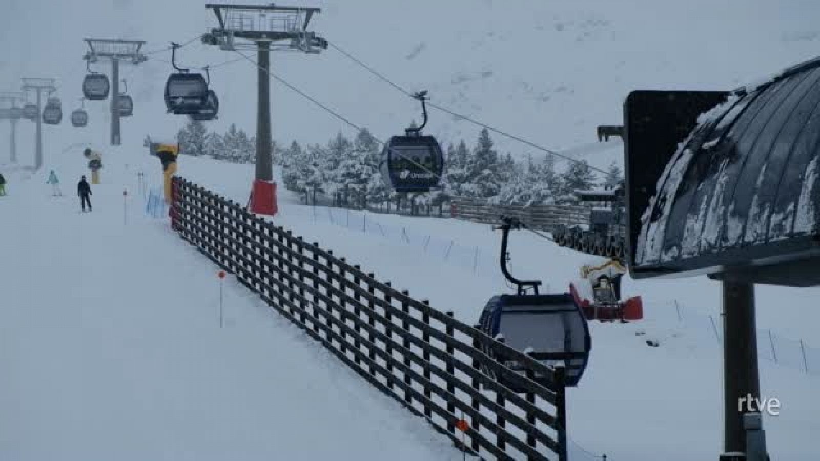 La borrasca Jana deja gran cantidad de nieve en Sierra Nevada
