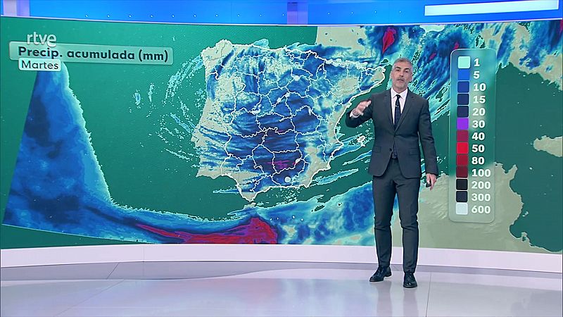 Probables precipitaciones fuertes y persistentes en entorno de Cádiz, Alborán y en Baleares - ver ahora