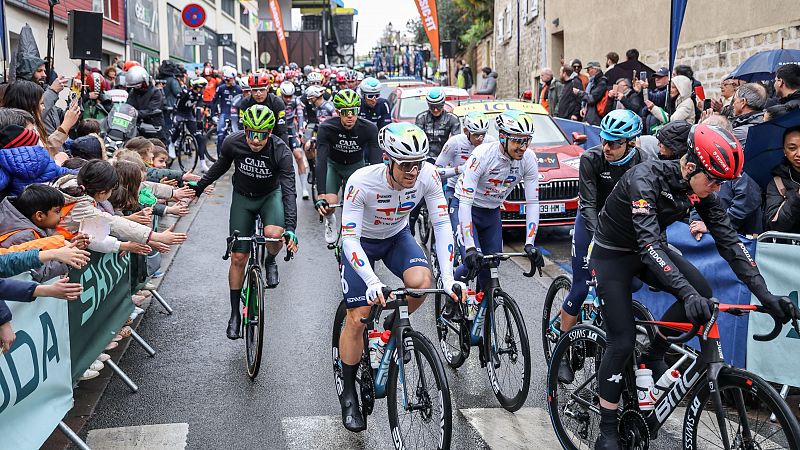 Ciclismo - Pars - Niza. 2 Etapa: Montesson - Bellegarde - ver ahora