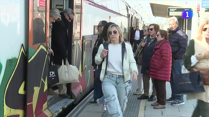 Junts vol forçar la compareixença d'Illa pel caos de Rodalies