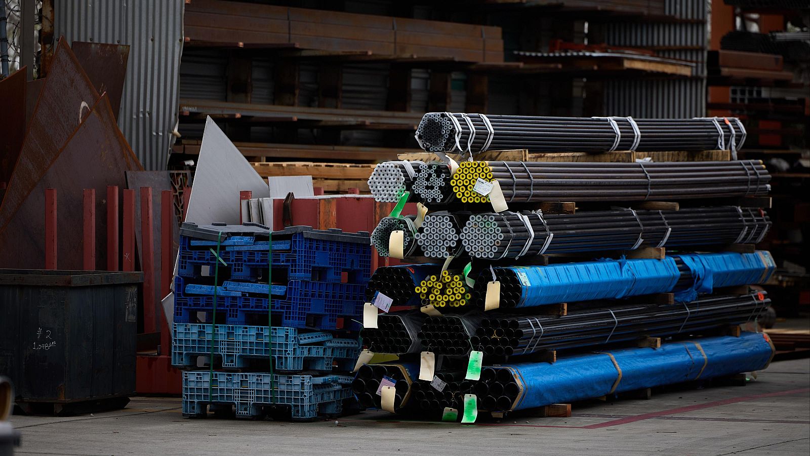 Trump da marcha atrás y no duplicará los aranceles a Canadá | Ver