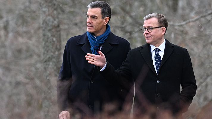 Telediario 1 - Sánchez insiste en que España cumplirá con el 2% en defensa: "Les explicaré a los españoles cómo y cuándo"