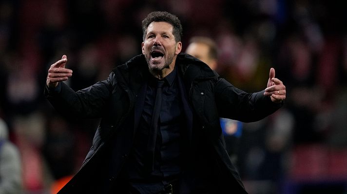 Simeone estalla en rueda de prensa: "Que levante la mano quien vea que tocó dos veces Julián"