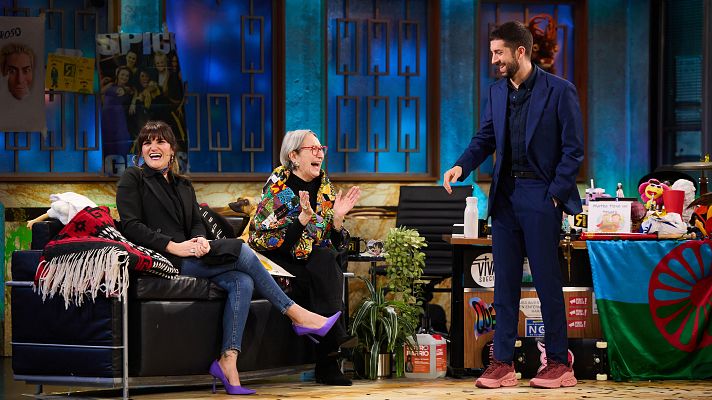 La Revuelta - ¿Cómo pasarían sus últimos días Rozalén y Luisa Gavasa?