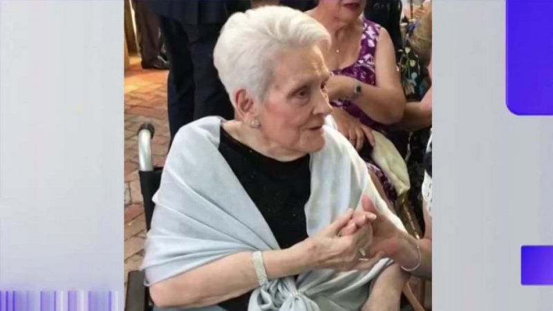 Charo recuerda a su madre, fallecida en una residencia de Madrid - La hora de La 1 | Ver