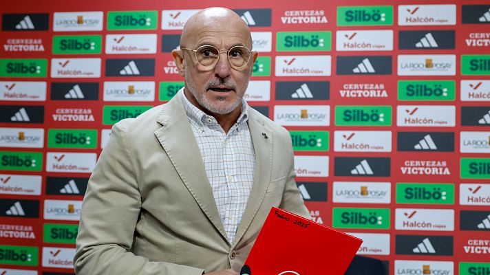 UEFA Nations League - Luis de la Fuente se reafirma con Asencio: "Se demuestra que, cuando le das oportunidades, lo aprovechan"