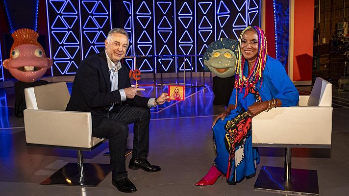 Plano general - Lucrecia - ver ahora