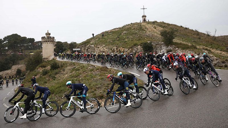 Ciclismo - Pars - Niza. 6 Etapa: Saint Julien en Saint Alban - Berre l?Etang - ver ahora