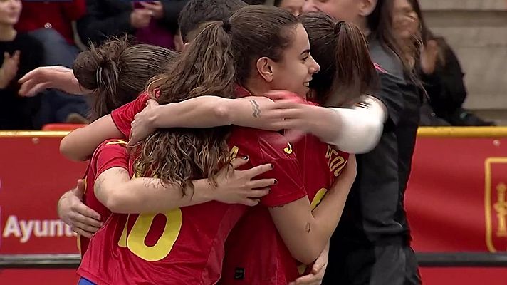 Fútbol Sala - Las hermanas Córdoba dan la victoria a España ante Portugal
