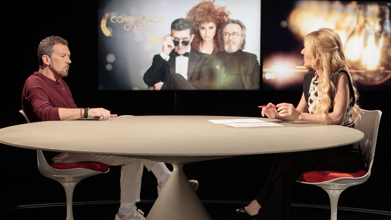 Versión española - Competencia oficial (Coloquio) - ver ahora