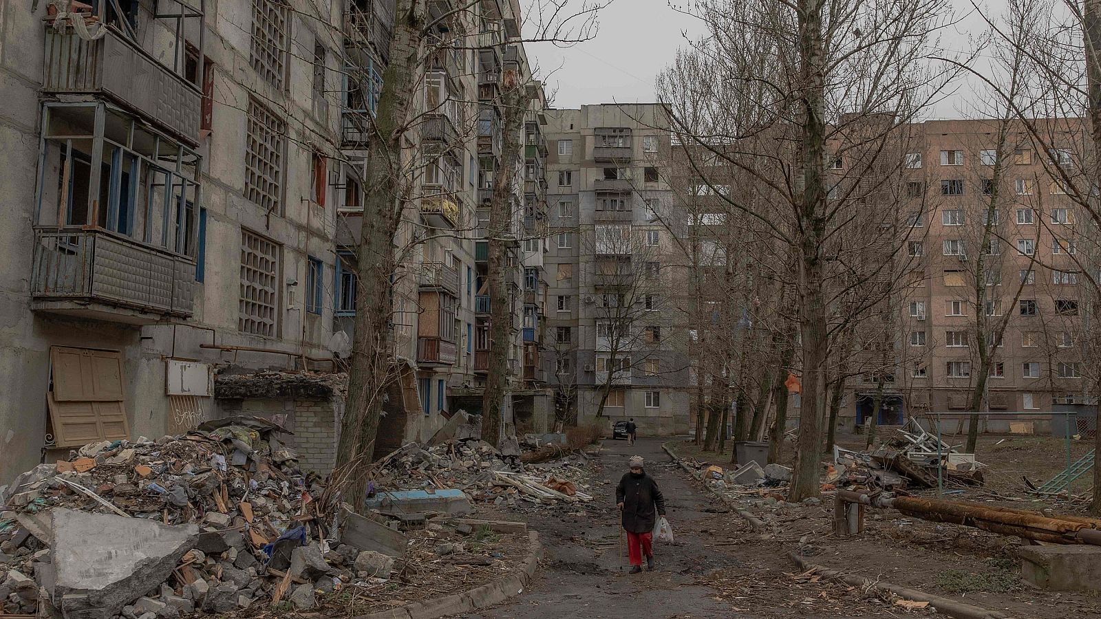 Ucrania y Rusia ponen en duda la viabilidad de la tregua - Telediario 1 | Ver