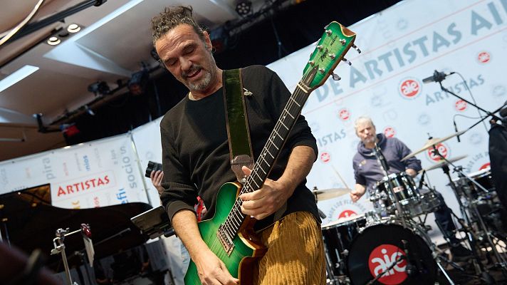 Telediario 1 - Ricardo Marín, el guitarrista de las estrellas