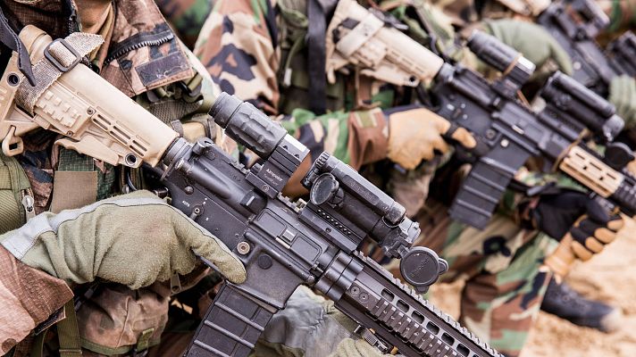 Telediario 1 - Bruselas urge a los Estados miembros a obviar las reglas fiscales para incrementar el gasto en defensa