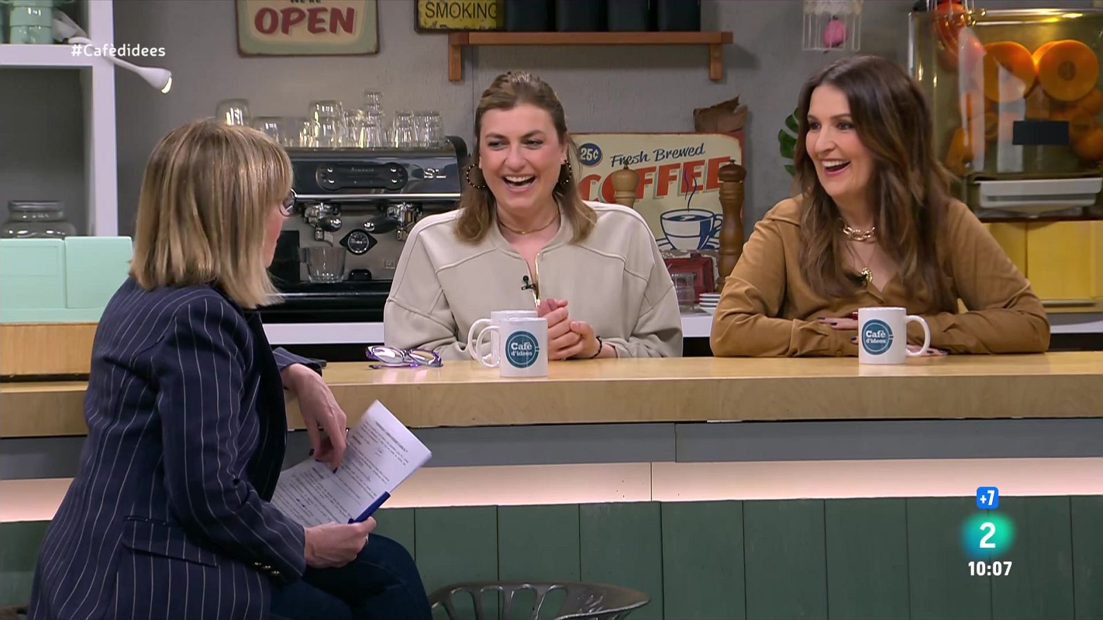 Cayetano Martínez de Irujo, Miguel Bosé i Ana Obregón - Cafè d'idees | Veure