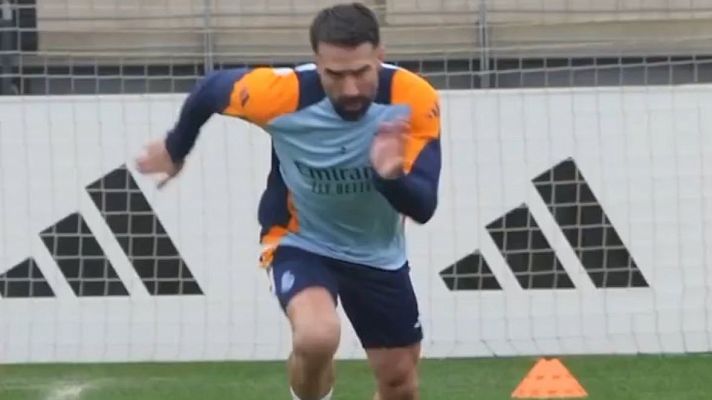 Carvajal ya entrena sobre el césped: "Veo más cerca la vuelta"