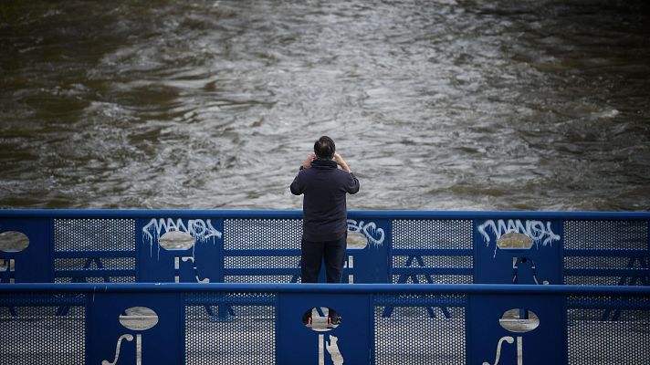 Telediario 2 - La borrasca Martinho deja una jornada con fuerte viento y alertas por lluvia e inundaciones