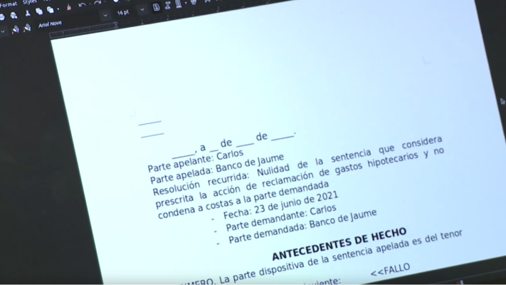Telediario 1 - Cataluña prueba las sentencias judiciales escritas con inteligencia artificial