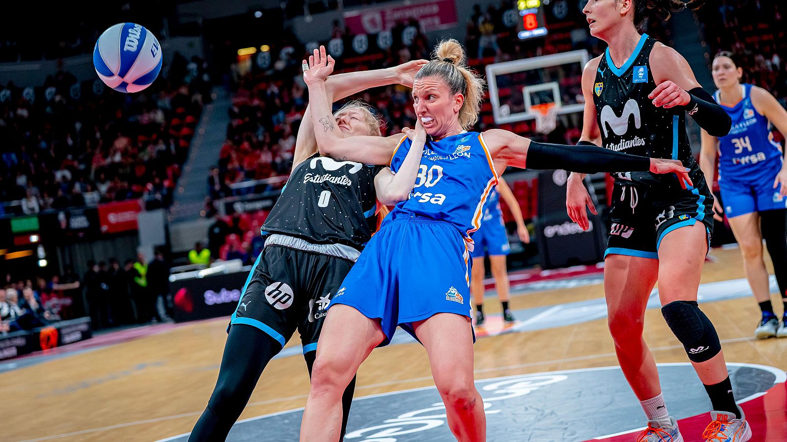 Avenida - Estudiantes | Iyana Martín gana a falta de un segundo - Baloncesto en RTVE | Ver