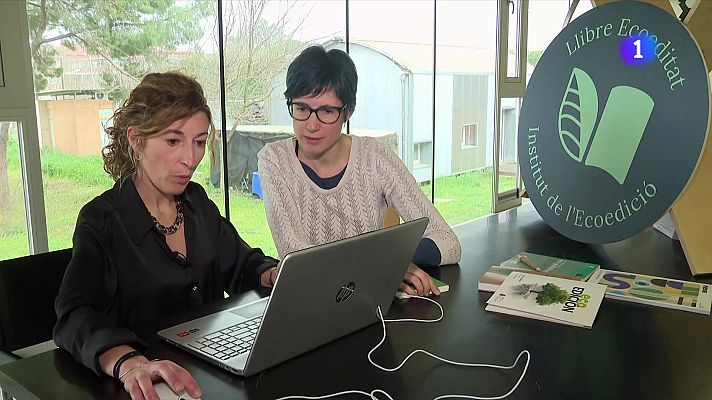 L'Informatiu - L'edició sostenible de llibres s'obre camí