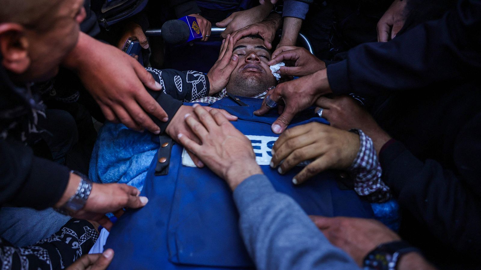 Israel asesina a dos periodistas palestinos en la Franja de Gaza | Ver