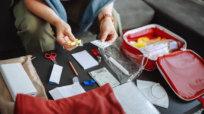 Telediario 1 - La UE pide a la ciudadanía que tenga un kit de supervivencia ante guerras o desastres naturales
