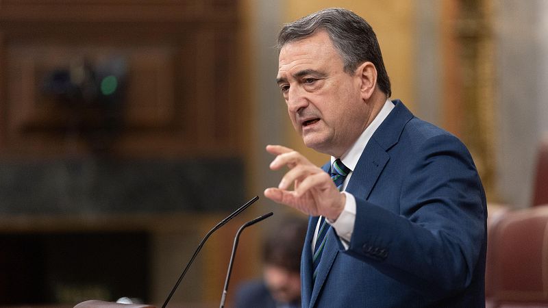 El PNV pide buscar un acuerdo en defensa "por encima de alianzas gubernamentales"