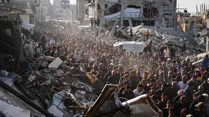 Telediario 2 - Cientos de palestinos se manifiestan en Gaza contra Hamás y la guerra