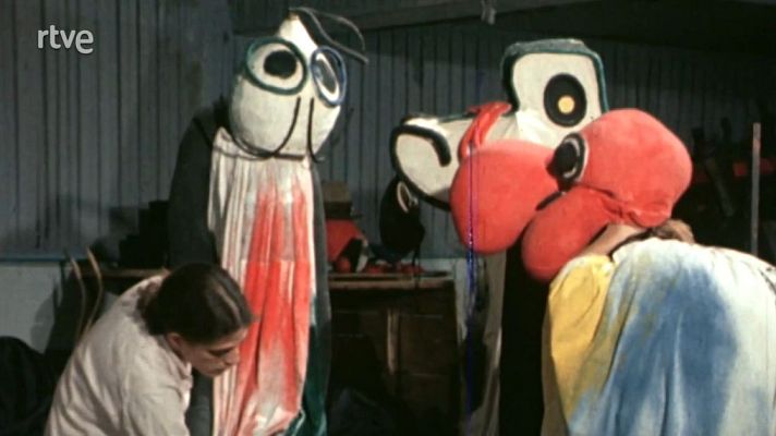 Tot Art - Titelles de La Claca basats en Miró 'Mori el Merma'; Pau Barceló, fotògraf