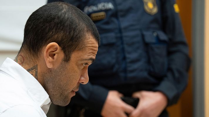 Telediario 1 - El Tribunal Superior de Cataluña absuelve a Dani Alves del delito de agresión sexual por el que fue condenado