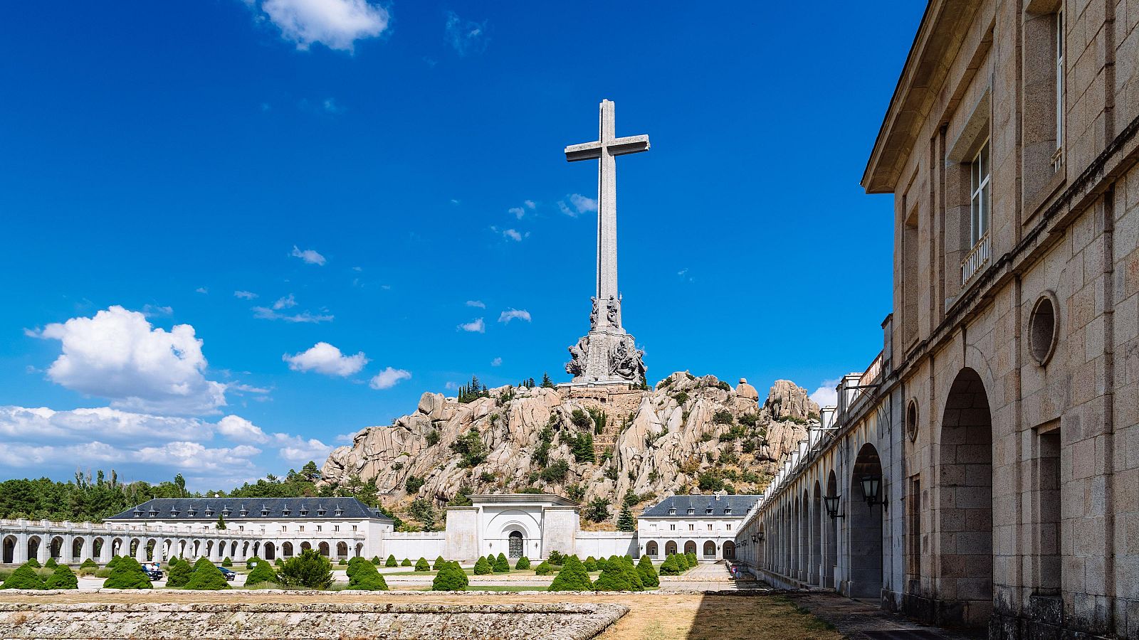 Resignificar el valle de Cuelgamuros | Ver