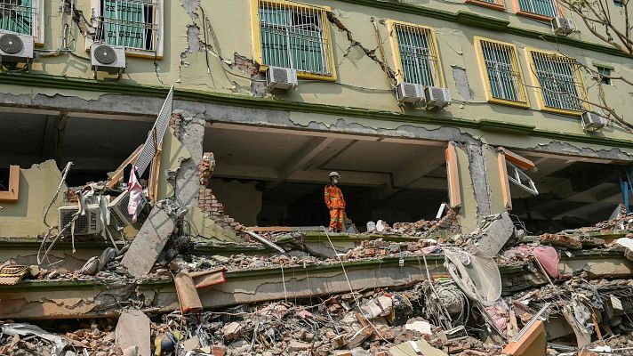 Telediario 1 - Las esperanzas de encontrar supervivientes del terremoto en Birmania descienden pasadas las 72 horas