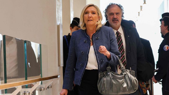 Telediario 1 - Marine Le Pen, condenada a prisión por malversación e inhabilitada durante cinco años