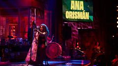 La Revuelta | Ana Crismán toca "Quién tiene un don" con arpa flamenca