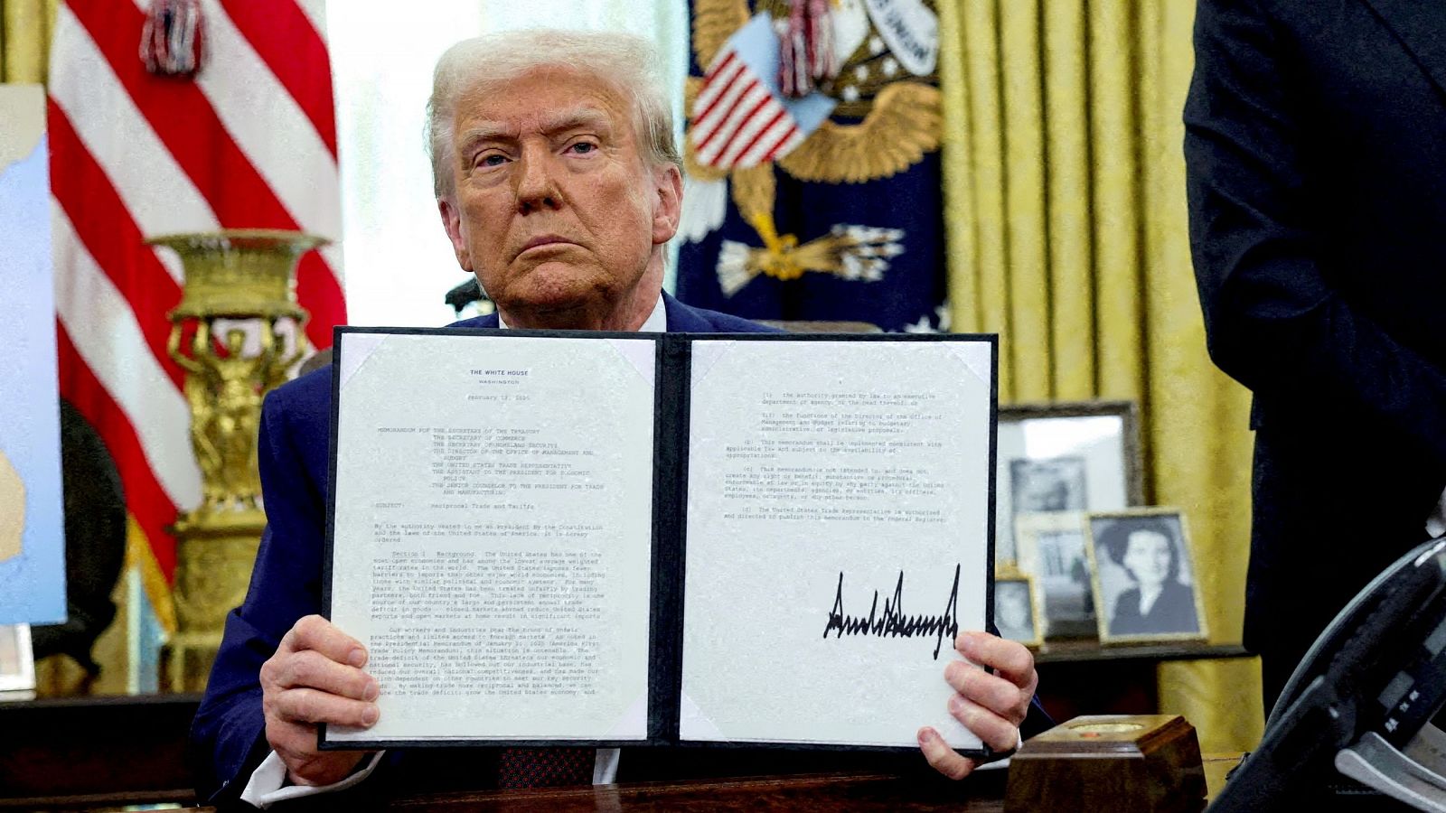 Trump declara el 2 de abril como 'Día de la Liberación' y amenaza con una ola de aranceles sin precedentes